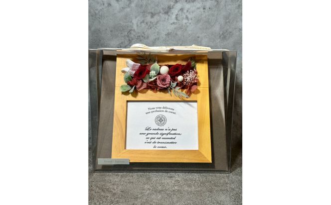 ブリザードフラワーのフォトフレーム（木製スタンドタイプ)【レッド】 322032_GC003VC04