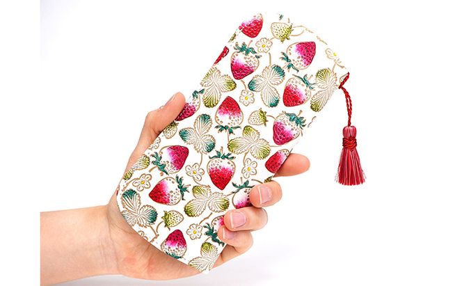 メガネケース 文庫屋大関 いちご ケース 眼鏡 めがね イチゴ 苺 皮 革製品 皮革製品 財布 お札 小銭 工芸品 ギフト プレゼント　【 墨田区 】 ファッション小物 民芸品 