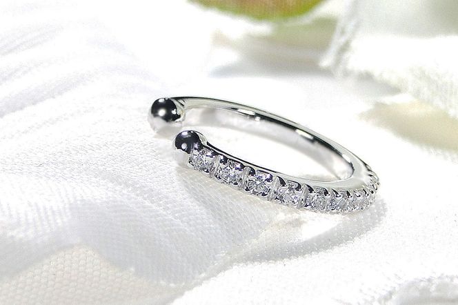 K10WG 0.1ct ダイヤモンド イヤーカフ【片耳用】 EmP0022-10W SWCJ004-wg