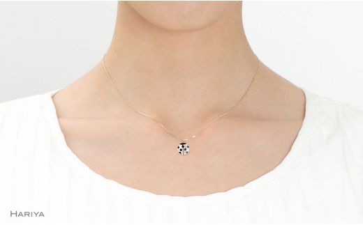 ペンダント Nanahoshi 白 てんとう虫 白蝶貝 蒔絵 漆 ハンドメイド アクセサリー ギフト 伝統工芸 工芸品 国産 日本製 復興 震災 コロナ 能登半島地震復興支援 北陸新幹線 F6P-0832