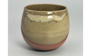 虫明焼 灰釉起き上がり器(黒井千左 作) 工芸品 インテリア 雑貨 日用品