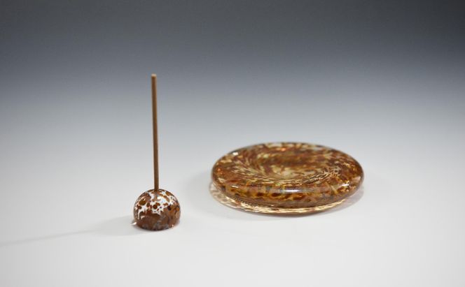 玉模様ガラスお香立て　ゴールド〈ガラス インテリア 小物 お香立て 工芸品 民芸品 雑貨〉 日用品 