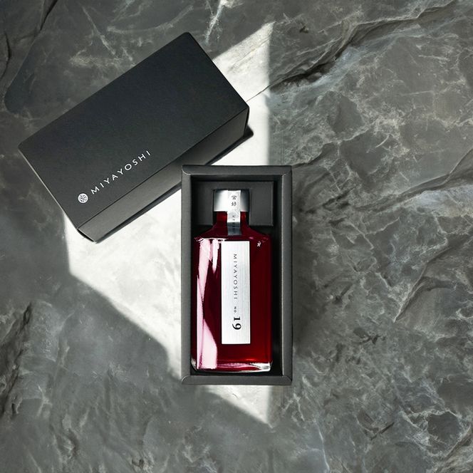 1109.MIYAYOSHI　SILVER LABEL　No.19 large bottle(A1109-1)