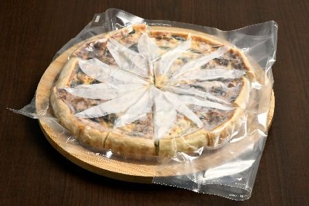 ホウレンソウとベーコンのふわふわ神キッシュ(5人前)【キッシュ ご当地グルメ 九州 簡単 冷凍食品 5人分 特産品】(H077101)