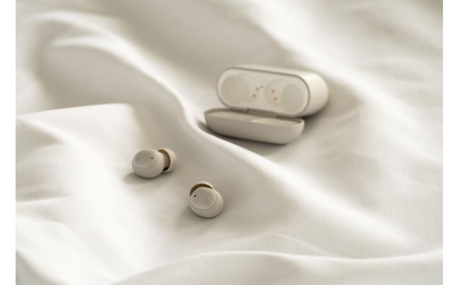 極小ワイヤレスイヤホン final ZE500 for ASMR 【CREAM】 入眠 / リラックス / ラジオ / VR / バイノーラル / ASMR / 360オーディオ 141305_DC54VC02