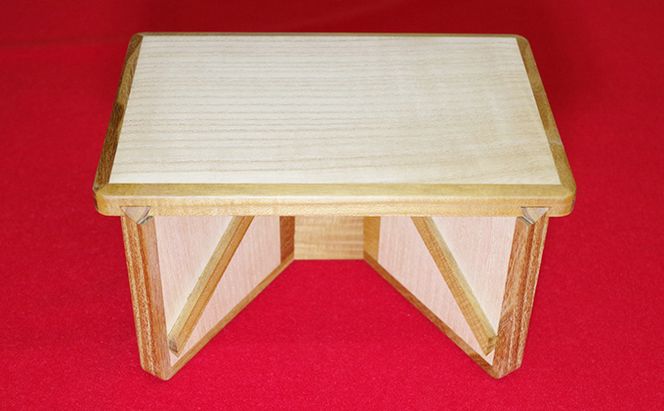 合曳 あいびき 指物益田 腰掛け椅子 組み立て式 椅子 いす イス 桐材 木製 民芸品 工芸品 伝統工芸品 コンパクト 日用品 家具 東京 東京都 墨田区