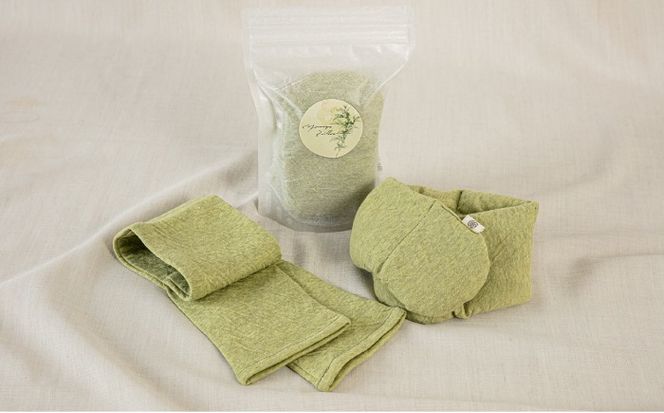 8種の植物の蒸気で温める よもぎピロー/カバーセット（有機小豆玄米よもぎカイロ) 糸島市 / - suu - / 枕 ピロー ネックピロー よもぎ[ADQ011]