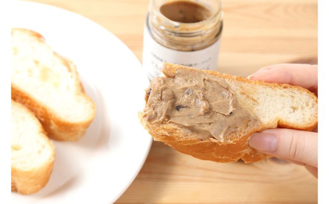 香川のにんにくクリームチーズ食べ比べギフト（白×黒）各110ｇ 372013_KE019