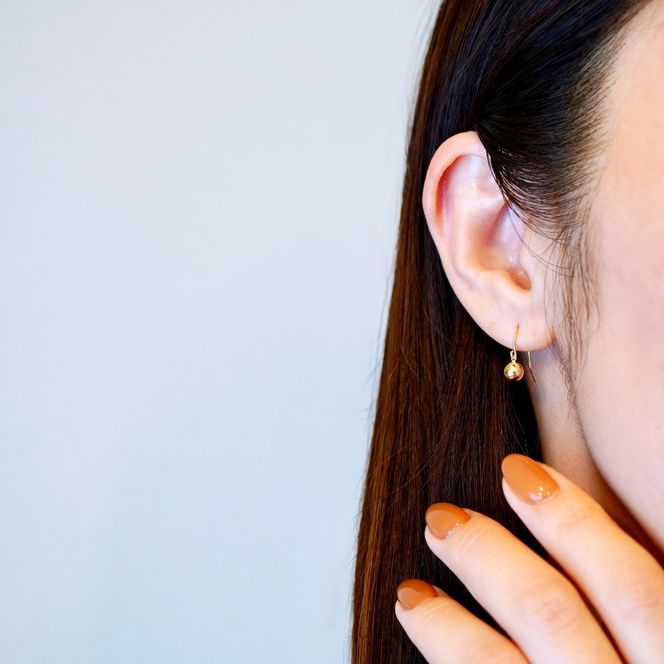 K18(18金) イエローゴールド 地金 ボール ピアス フックタイプ シンプル 保証書付 KO-0068 242-029-a