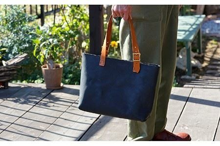 経年変化を楽しむ本革製品】A4 トート バッグ 本革《糸島 経年変化を楽しむ本革製品】A4 トート バッグ 本革《糸島