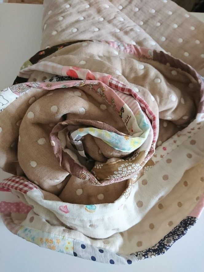 ハンドメイドの国産6重ガーゼのシングルハーフ【140cm×100cm】サイズブランケット