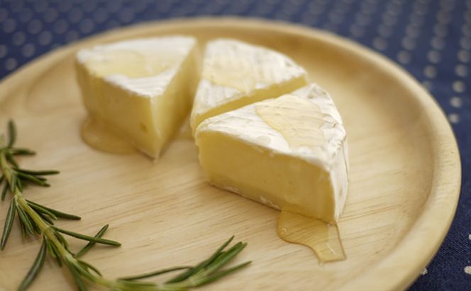 【国産純粋蜂蜜】北海道産 シナ蜂蜜 1kg パック入り［ナルセ養蜂場］【 はちみつ ハチミツ 蜂蜜 ハニー 無添加 天然 健康 美容 料理 無添加 純粋 希少 大容量 ギフト プレゼント 自宅用 家庭用 北海道 十勝 幕別 】