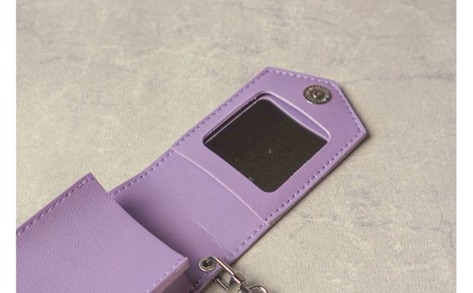 【パープル】毎日の“ときめき”を仕込めるリップケース　リップクリームホルダー　キーホルダーストラップ【ミラー付き・3本入る】 232238_CM032VC01