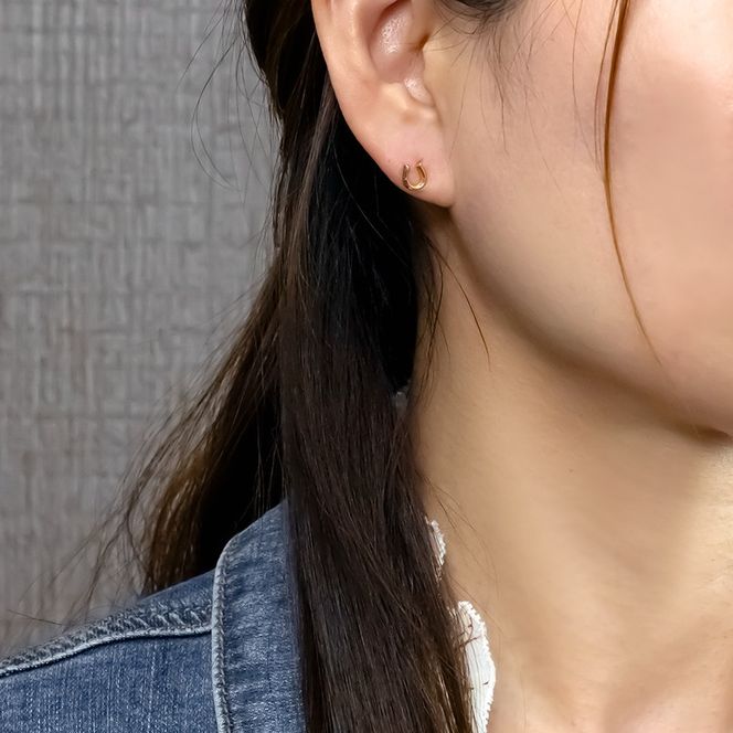 馬蹄 純金 キャッチのいらないピアス 造幣局検定刻印付 K24 ゴールド 片耳 つけっぱなし ピアス キャッチナッシャー 260513204k24u SWAA381-a