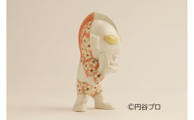 九谷焼　ウルトラマン　 宮本晄 172111_CY3059
