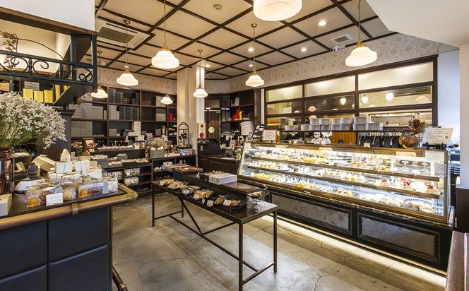 パティシエのセンスが引き立つ銘店「タンブラン」ケーキ・焼菓子引換券5,000円分 口コミ高評価の季節のケーキや焼菓子を楽しめる 記念日・手土産にも最適【洋菓子 焼き菓子 お取り寄せ 通販 誕生日 母の日 父の日 生クリーム いちご 苺 抹茶 チョコレート モンブラン タルト 栗 芋 クッキー マカロン マドレーヌ フィナンシェ おすすめ 人気 ランキング フルーツ 三重県 四日市市 ふるさと納税】