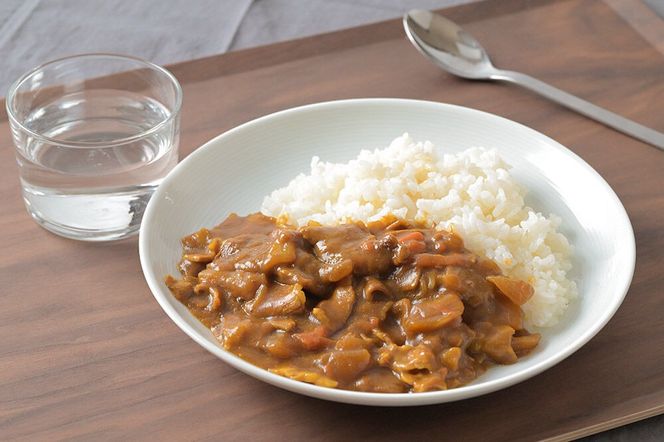 ポーク＆チキンカレー 2kg (ポーク1kg、チキン1kg)【冷凍】2種 セット 簡単調理 レンジ調理 湯煎 [スパイシー レンチン 野菜 肉 旨味 宮城県 利府町 みやぎ保健企画セントラルキッチン]|06_mhc-040201