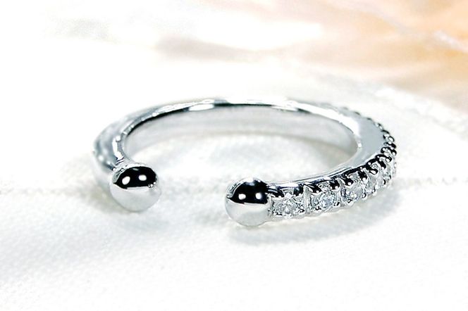 K10WG 0.1ct ダイヤモンド イヤーカフ【片耳用】 EmP0022-10W SWCJ004-wg