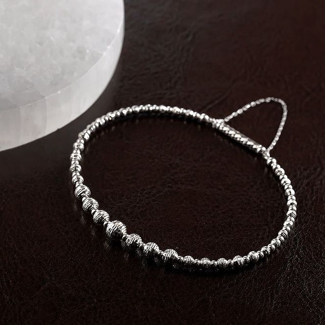 18金 ブレスレット k18 レディース ゴールド 形状記憶 簡単着脱 バングル キラキラ ホワイトゴールドK18 K18 マグネット セーフティチェーン付き ジュエリー シンプル 人気 普段 使い SWAA287