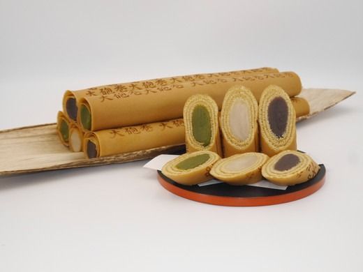 長さ約30センチ!!なが～い和菓子!! 大砲巻味比べ 5本箱入(小豆こしあん2、抹茶あん2、白あん1) ｜和菓子 スイーツ 和スイーツ デザート あんこ 小豆 抹茶 お菓子 おやつ 贈答品 ギフト プレゼント お取り寄せ グルメ 手土産 おすすめ 人気 愛知県 美浜町 飴文 大砲巻※離島への配送不可