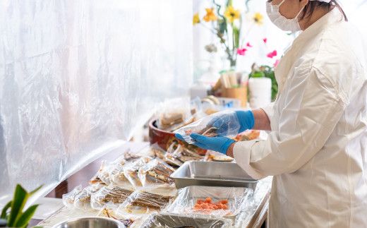 手作りのお惣菜3点セット(いわし甘露煮、明太いわし、ごまいわし)　B-948