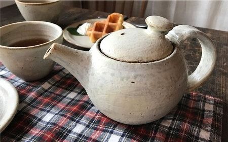 [受注生産] ポット アイボリーシリーズ 糸島市 / うつわと手仕事の店 研 器 陶器 食器 手作り クラフト [ARD032] ポット ティーポット ティータイム うつわ 器 陶器 黒 焼き物 やきもの お茶