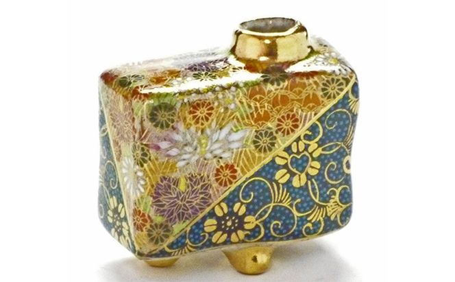 百華園-九谷焼 一輪挿し 青粒＋金花詰（傑作） a05 インテリア 雑貨 小物 飾り 花瓶 手の平サイズ 手描き 本物絵付け 玄関 リビング 客間 