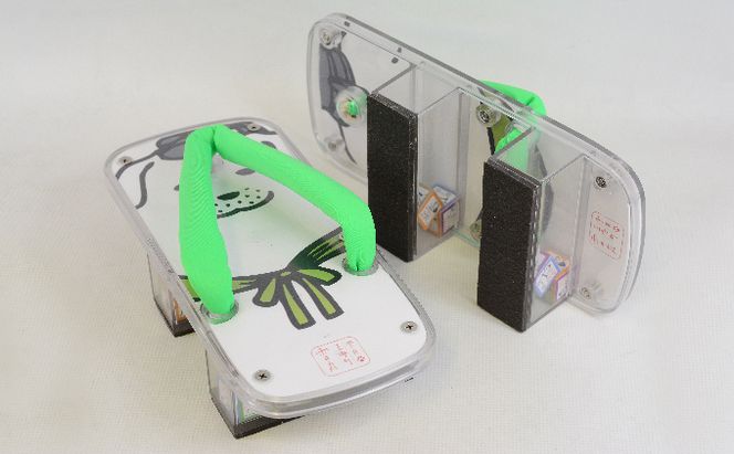 雪丸クリア下駄 