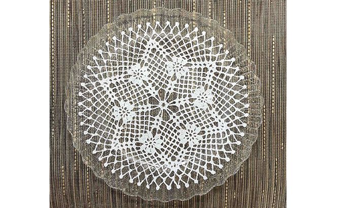 レース模様の丸皿 工芸品 食器 ガラス工芸品 ガラス製 