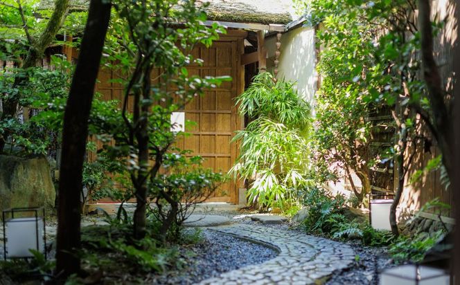 【HOTEL VMG VILLA KYOTO】ホテル宿泊ギフト券 50,000円分｜京都 東山 人気ホテル［ 分散型ホテル 京のまち全体がホテル ユニークコンセプト ギフト券 割引券 人気 おすすめ 宿泊 旅行 観光 宿 ホテル リゾート ふるさと納税 ］ 261009_A-XT009