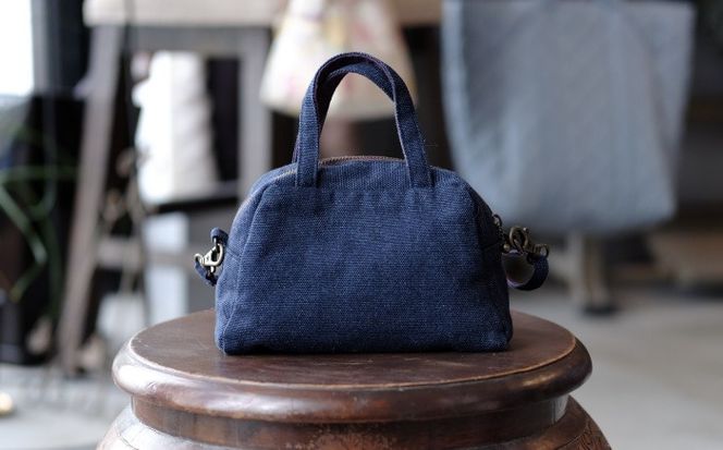 経浮花織 ランチポーチ+plus リーフ柄 (紺色・青系織物) ハンドバッグ 手提げバッグ 小さめ おしゃれ レディース 沖縄市 / FABRIC SHOP MINAMI[BCCS002-02]