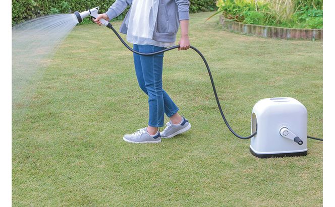 フルカバーホースリールHG 30M FHHG-30 ブラック/ホワイト ホース ホースリール 散水ホース 水まきホース 30m フルカバー カバー付き 水やり 水撒き 散水 ガーデニング 家庭菜園 洗車 掃除 アイリスオーヤマ  新生活