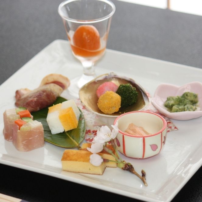 【料亭旅館三田清（みたせ）】　一泊二食付き宿泊券（3名様）【mita0004】