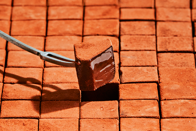 MAISON CACAO メゾンカカオ アロマ生チョコレート 2種セット（16粒×2箱）ハイカカオ パッションフルーツ ギフトボックス入 冷凍配送 神奈川県茅ヶ崎市