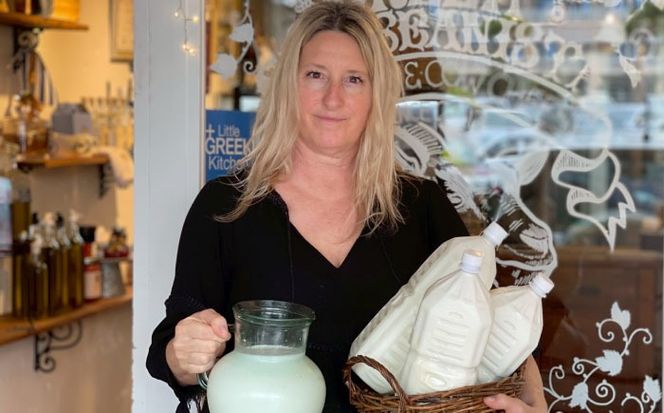 Cheeseanista チーザニスタ Little Island tyrί リトルアイランドティリー (ギリシャ風マリネードチーズ 牛乳×5) 沖縄市 / Little GREEK Kitchen[BCAT002]