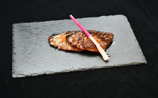 【002274】魚市場の手作り天然ぶり照焼　１８切