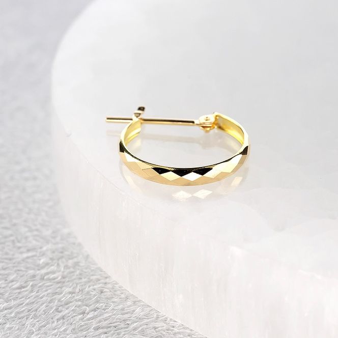 18金 フープ ピアス 18k 片耳 フープピアス ゴールド カット イエローゴールドK18 18k 地金 ジュエリー シンプル 誕生日 プレゼント 記念日 人気 普段 使い SWAA284