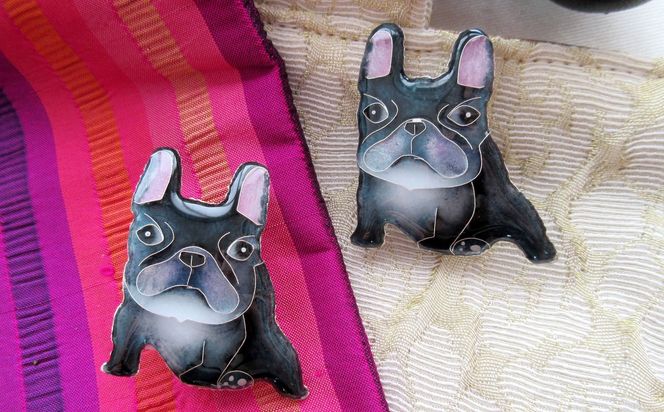 【ヒロミ・アート】フレンチブルドッグブローチ(黒) [ 京都 嵐山 東山 京七宝 純銀製 犬 人気 おすすめ 装飾品 かわいい ギフト プレゼント お取り寄せ 通販 送料無料 ふるさと納税 ] 261009_B-XQ01VC05