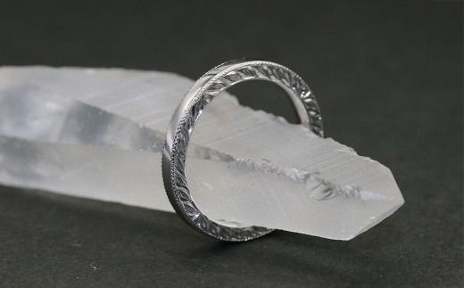平うち ミル打ち 月桂樹彫りリング（プラチナ９００）【号数：７号～１８号】