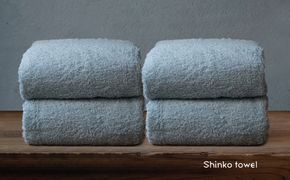 G3486 【TVで紹介！】おぅ！え～やん バスタオル（ブルー）4枚【泉州タオル 国産 吸水 普段使い 無地 シンプル 日用品 家族 ファミリー】 