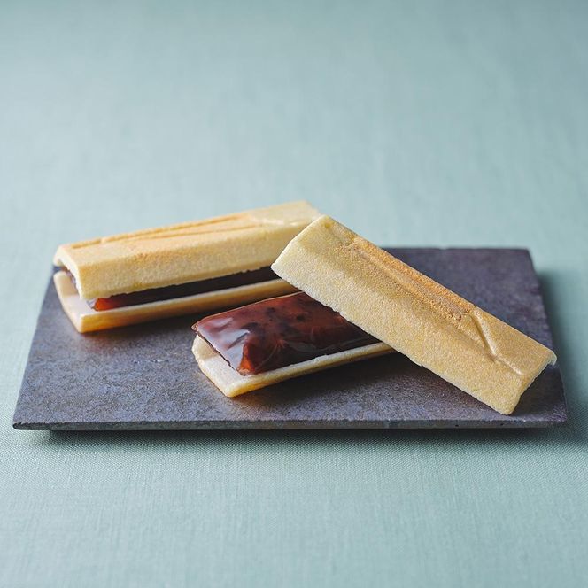 【期間限定～12/7】＜お歳暮・冬ギフト＞【鼓月】銘菓撰詰合せ 16個入り（プレミアム千寿せんべい4枚、万都の葉2個、姫千寿せんべいキャラメル林檎4枚、苺の香6個）｜京都 和菓子 千寿せんべい 有名店 人気 和菓子［ 老舗 和菓子 千寿せんべい 有名店 人気 おすすめ お菓子 スイーツ お取り寄せ 通販 ギフト プレゼント 贈答 送料無料 ふるさと納税 ］ 261009_B-FK85