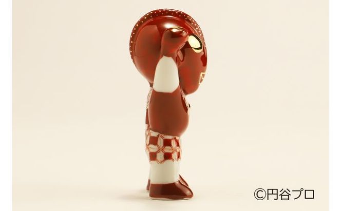 九谷焼　ウルトラマン　赤絵 工芸品 焼き物 キャラクター キャラ ヒーロー アニメ インテリア 置き物 雑貨 シリーズもの テレビアニメ ウルトラマンシリーズ 