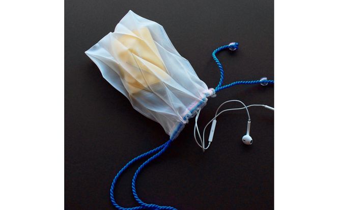 香川県産 プリーツ ポシェット・ヘリンボーン［ ブルー １点］軽やかで上品な透け感のあるサコッシュ 372013_LJ015VC01