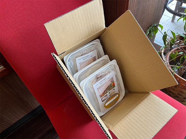 熟成豚 もも肉 ハム 3パック セット 詰め合わせ 長谷川自然牧場 レストラン山崎 冷凍 加工肉 加工品 豚 豚肉 お肉 肉 おつまみ つまみ 惣菜 おかず 朝食 夕飯 お弁当 サンドイッチ サンドウィッチ 熟成豚 ももハム 青森 青森県 鯵ヶ沢町