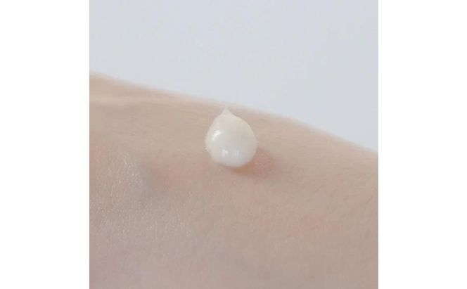《絹生活研究所》ココニカル スキンヴェール 50g 美容 ハンドクリーム クリーム 化粧品 