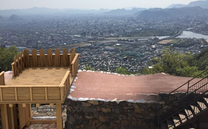 文化財専門員と行く！屋嶋城（城門地区）ガイド見学ツアー 372013_KY005