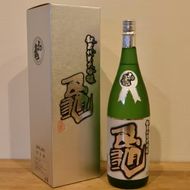 日本酒 初亀 秘蔵純米大吟醸 「 亀 」 1.8L 地酒 お酒 ギフト プレゼント 贈答 贈り物 祝い 記念日 静岡県 藤枝市
