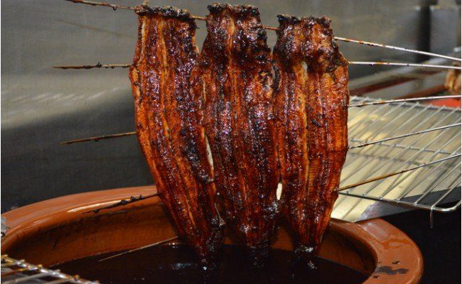 三河一色産 鰻の蒲焼き 1尾 180g以上 うなぎ処はちすか 国産 日本料理 うなぎ 蒲焼 白焼き 真空 冷蔵 大きい うな丼 うな重 ひつまぶし　H026-035