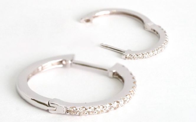 0.3ｃｔ 中折れ式ピアス ホワイトゴールド 管理番号RTJ-020  246-005-b