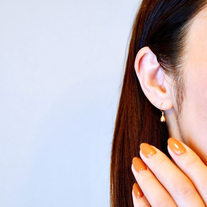 K18(18金) イエローゴールド 地金 雫 ピアス ティアドロップ ツユ形 フックタイプ シンプル 保証書付 KO-0067 242-028-a